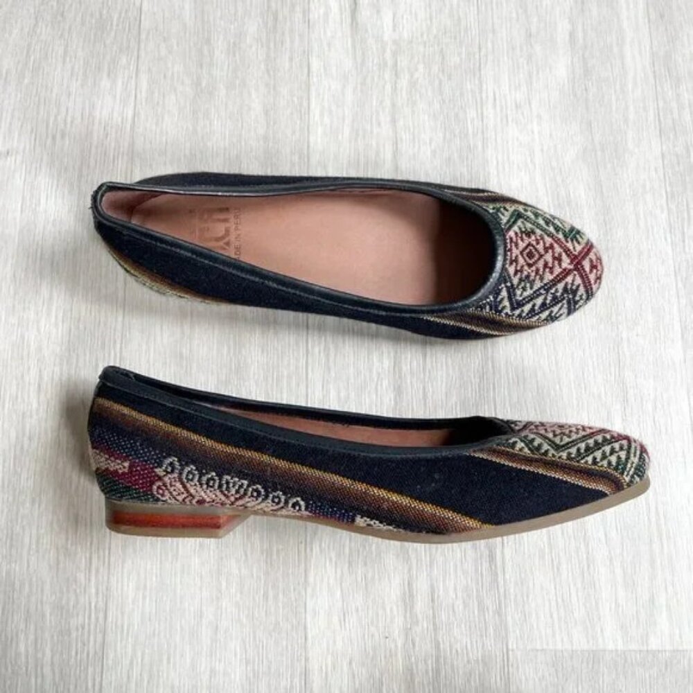 Fortress of Inca woven flats, made in Peru